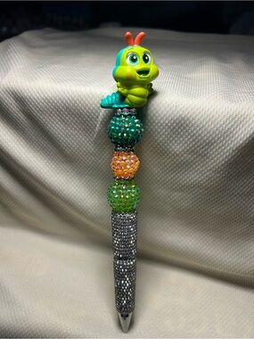 Disney Doorable Heimlich beaded pen